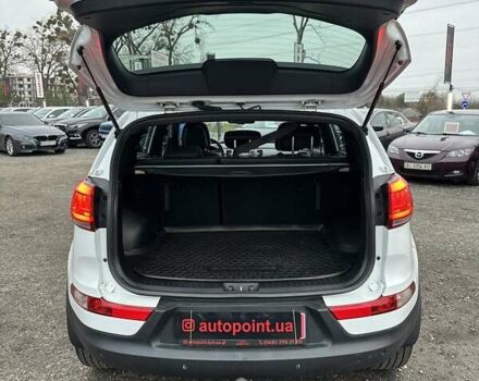 Белый Киа Sportage, объемом двигателя 1.6 л и пробегом 171 тыс. км за 13800 $, фото 12 на Automoto.ua