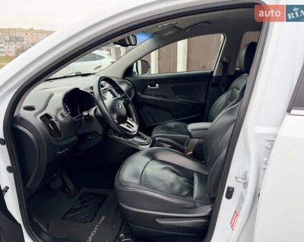 Белый Киа Sportage, объемом двигателя 2 л и пробегом 191 тыс. км за 15850 $, фото 24 на Automoto.ua