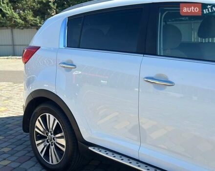 Белый Киа Sportage, объемом двигателя 2.36 л и пробегом 230 тыс. км за 11450 $, фото 13 на Automoto.ua