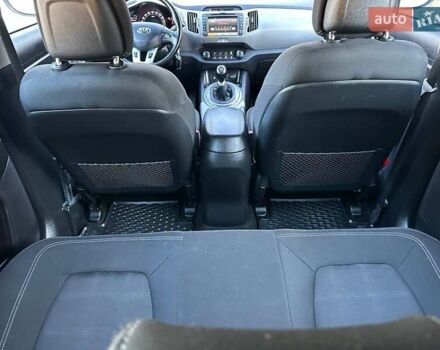 Білий Кіа Sportage, об'ємом двигуна 1.59 л та пробігом 219 тис. км за 12900 $, фото 464 на Automoto.ua