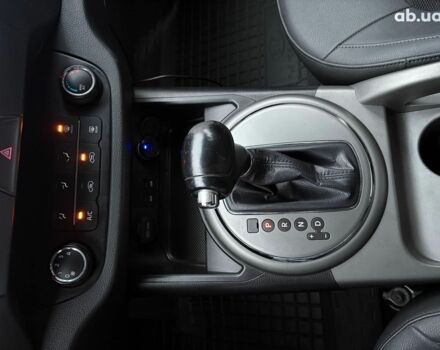 Белый Киа Sportage, объемом двигателя 2 л и пробегом 127 тыс. км за 14690 $, фото 24 на Automoto.ua