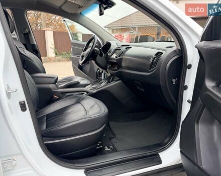 Белый Киа Sportage, объемом двигателя 2 л и пробегом 191 тыс. км за 15850 $, фото 25 на Automoto.ua