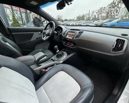 Белый Киа Sportage, объемом двигателя 1.6 л и пробегом 171 тыс. км за 13800 $, фото 18 на Automoto.ua