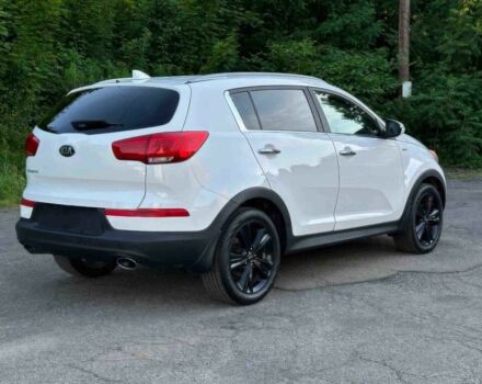 Белый Киа Sportage, объемом двигателя 2 л и пробегом 86 тыс. км за 7600 $, фото 4 на Automoto.ua
