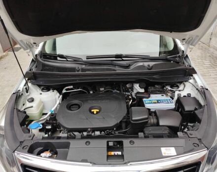 Киа Sportage 2014 в Черкассах на Automoto.ua Белый Киа Sportage, объемом двигателя 2 л и пробегом 154 тыс. км за 11900 $, фото 6 на Automoto.ua