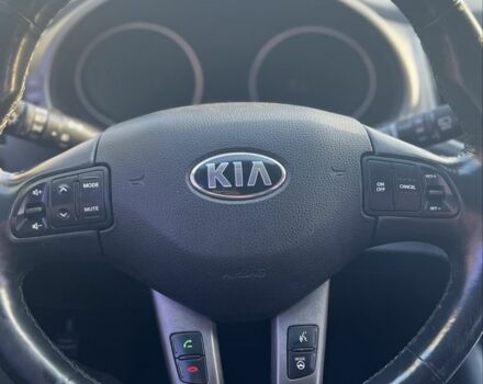 Білий Кіа Sportage, об'ємом двигуна 2 л та пробігом 229 тис. км за 13750 $, фото 17 на Automoto.ua