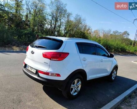 Белый Киа Sportage, объемом двигателя 1.7 л и пробегом 243 тыс. км за 13200 $, фото 2 на Automoto.ua