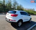 Белый Киа Sportage, объемом двигателя 1.7 л и пробегом 243 тыс. км за 13200 $, фото 2 на Automoto.ua