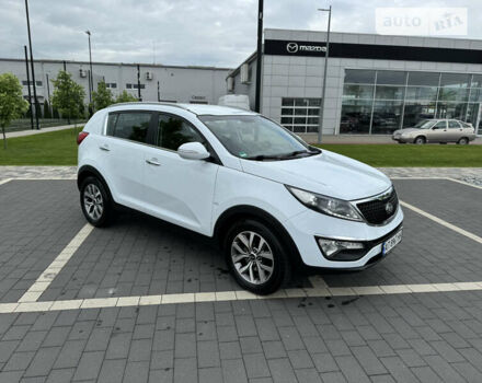 Белый Киа Sportage, объемом двигателя 1.69 л и пробегом 138 тыс. км за 13500 $, фото 3 на Automoto.ua