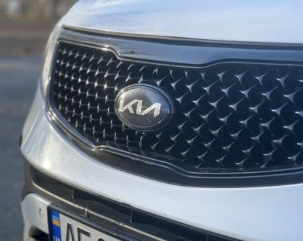 Білий Кіа Sportage, об'ємом двигуна 2 л та пробігом 229 тис. км за 13750 $, фото 12 на Automoto.ua