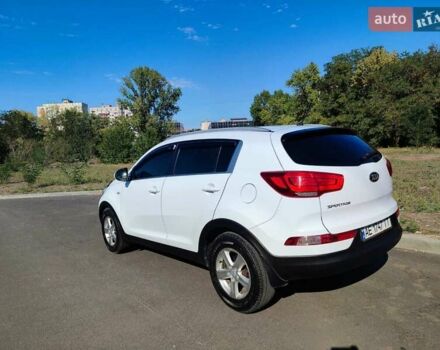 Белый Киа Sportage, объемом двигателя 1.7 л и пробегом 243 тыс. км за 13200 $, фото 5 на Automoto.ua