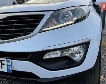 Белый Киа Sportage, объемом двигателя 1.7 л и пробегом 219 тыс. км за 12999 $, фото 20 на Automoto.ua
