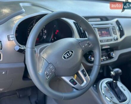Белый Киа Sportage, объемом двигателя 2.36 л и пробегом 230 тыс. км за 11450 $, фото 16 на Automoto.ua