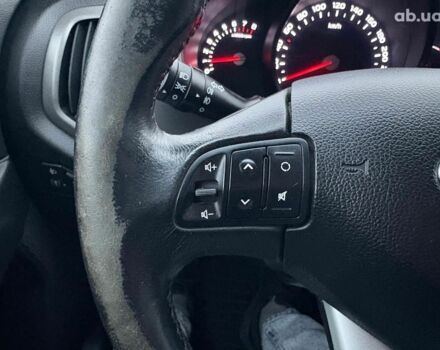 Белый Киа Sportage, объемом двигателя 2 л и пробегом 127 тыс. км за 14690 $, фото 21 на Automoto.ua