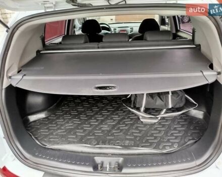 Белый Киа Sportage, объемом двигателя 2 л и пробегом 194 тыс. км за 11900 $, фото 12 на Automoto.ua