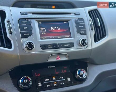 Белый Киа Sportage, объемом двигателя 2.36 л и пробегом 230 тыс. км за 11450 $, фото 25 на Automoto.ua