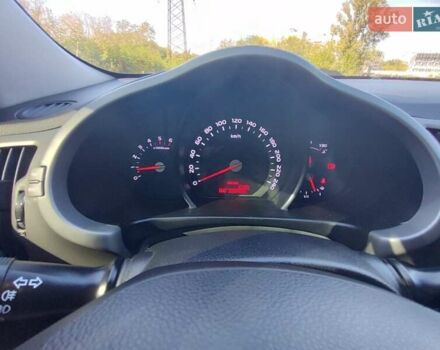 Белый Киа Sportage, объемом двигателя 1.7 л и пробегом 243 тыс. км за 13200 $, фото 22 на Automoto.ua