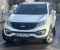Білий Кіа Sportage, об'ємом двигуна 2 л та пробігом 229 тис. км за 13750 $, фото 5 на Automoto.ua