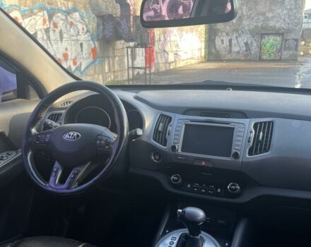 Білий Кіа Sportage, об'ємом двигуна 2 л та пробігом 229 тис. км за 13750 $, фото 14 на Automoto.ua
