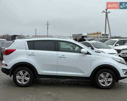 Белый Киа Sportage, объемом двигателя 2 л и пробегом 127 тыс. км за 14690 $, фото 4 на Automoto.ua