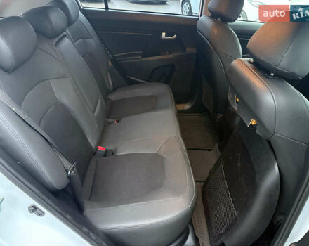 Белый Киа Sportage, объемом двигателя 2 л и пробегом 127 тыс. км за 14690 $, фото 32 на Automoto.ua