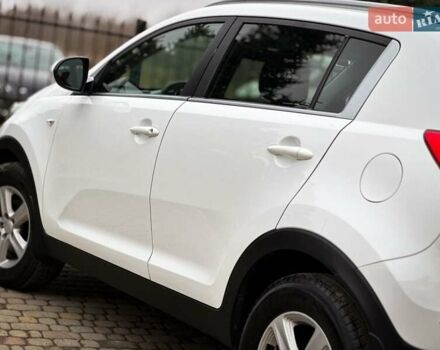Белый Киа Sportage, объемом двигателя 1.7 л и пробегом 232 тыс. км за 14500 $, фото 15 на Automoto.ua