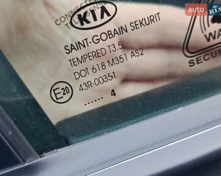 Білий Кіа Sportage, об'ємом двигуна 1.69 л та пробігом 230 тис. км за 14440 $, фото 73 на Automoto.ua