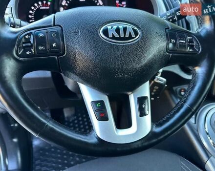 Білий Кіа Sportage, об'ємом двигуна 1.59 л та пробігом 219 тис. км за 12900 $, фото 383 на Automoto.ua