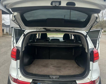 Белый Киа Sportage, объемом двигателя 2 л и пробегом 216 тыс. км за 15750 $, фото 11 на Automoto.ua