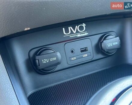 Белый Киа Sportage, объемом двигателя 2.36 л и пробегом 230 тыс. км за 11450 $, фото 26 на Automoto.ua