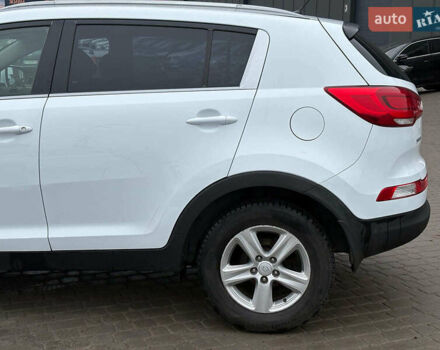 Белый Киа Sportage, объемом двигателя 2 л и пробегом 127 тыс. км за 14690 $, фото 10 на Automoto.ua