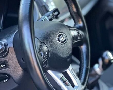 Білий Кіа Sportage, об'ємом двигуна 1.59 л та пробігом 219 тис. км за 12900 $, фото 335 на Automoto.ua