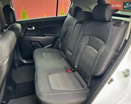 Белый Киа Sportage, объемом двигателя 1.7 л и пробегом 232 тыс. км за 14500 $, фото 7 на Automoto.ua