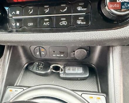 Белый Киа Sportage, объемом двигателя 2 л и пробегом 191 тыс. км за 15850 $, фото 28 на Automoto.ua