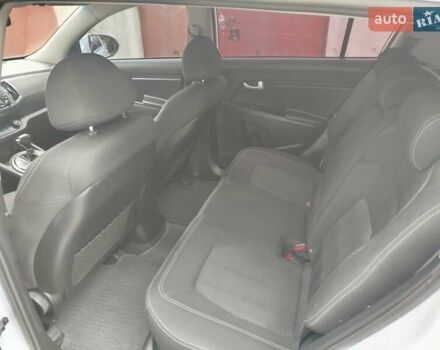 Белый Киа Sportage, объемом двигателя 2 л и пробегом 194 тыс. км за 11900 $, фото 11 на Automoto.ua