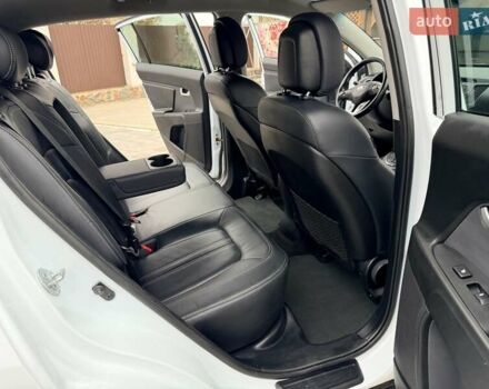 Белый Киа Sportage, объемом двигателя 2 л и пробегом 191 тыс. км за 15850 $, фото 37 на Automoto.ua