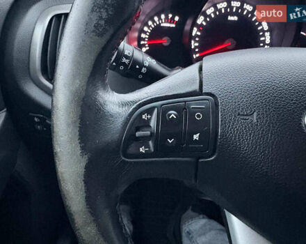 Белый Киа Sportage, объемом двигателя 2 л и пробегом 127 тыс. км за 14690 $, фото 21 на Automoto.ua