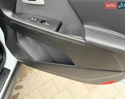 Белый Киа Sportage, объемом двигателя 2 л и пробегом 191 тыс. км за 15850 $, фото 39 на Automoto.ua