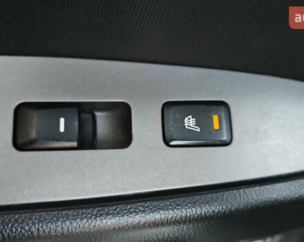 Білий Кіа Sportage, об'ємом двигуна 2 л та пробігом 211 тис. км за 15300 $, фото 63 на Automoto.ua