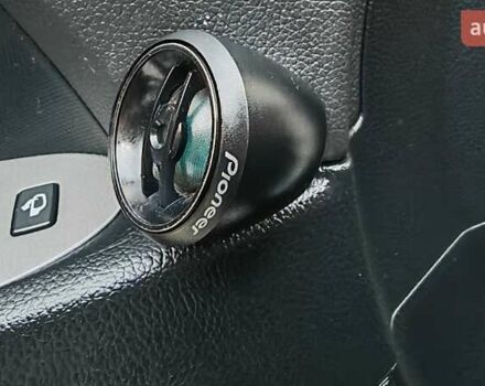 Білий Кіа Sportage, об'ємом двигуна 2 л та пробігом 211 тис. км за 15300 $, фото 53 на Automoto.ua