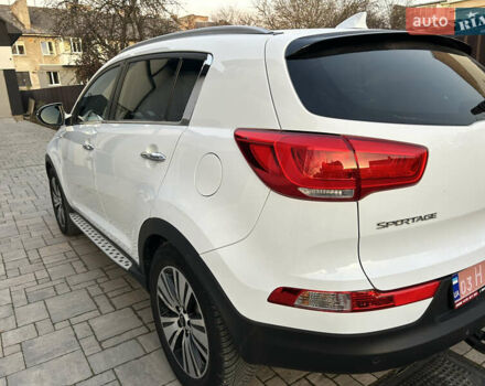 Белый Киа Sportage, объемом двигателя 2 л и пробегом 213 тыс. км за 16850 $, фото 7 на Automoto.ua