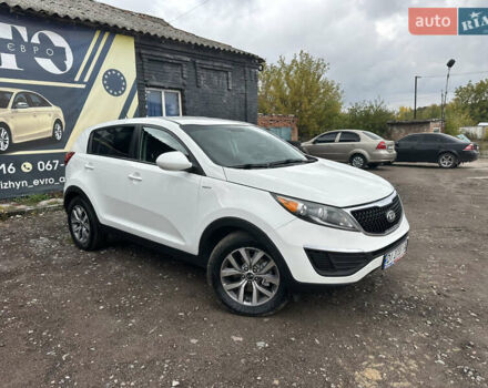 Белый Киа Sportage, объемом двигателя 2.36 л и пробегом 254 тыс. км за 12700 $, фото 5 на Automoto.ua