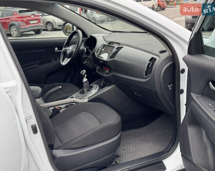 Белый Киа Sportage, объемом двигателя 1.7 л и пробегом 192 тыс. км за 13800 $, фото 43 на Automoto.ua