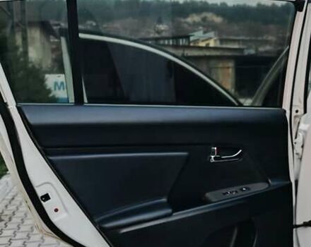 Білий Кіа Sportage, об'ємом двигуна 2 л та пробігом 211 тис. км за 15300 $, фото 62 на Automoto.ua