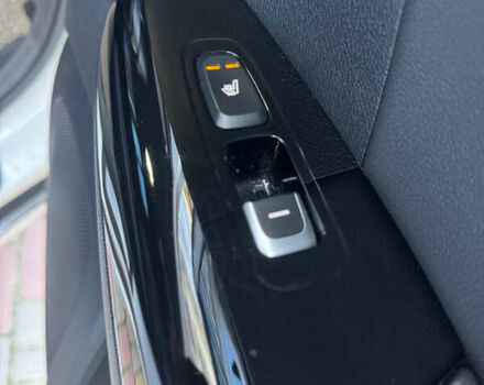 Белый Киа Sportage, объемом двигателя 2 л и пробегом 135 тыс. км за 20100 $, фото 46 на Automoto.ua