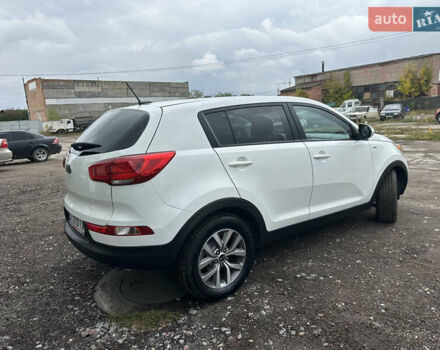 Белый Киа Sportage, объемом двигателя 2.36 л и пробегом 254 тыс. км за 12700 $, фото 11 на Automoto.ua