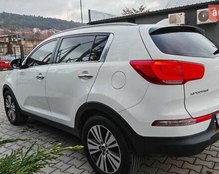 Білий Кіа Sportage, об'ємом двигуна 2 л та пробігом 211 тис. км за 15300 $, фото 2 на Automoto.ua