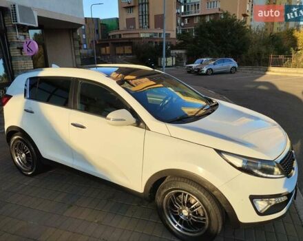Белый Киа Sportage, объемом двигателя 1.69 л и пробегом 236 тыс. км за 14000 $, фото 7 на Automoto.ua