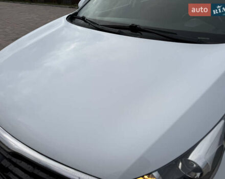 Белый Киа Sportage, объемом двигателя 1.7 л и пробегом 142 тыс. км за 14999 $, фото 13 на Automoto.ua