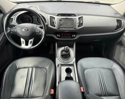 Белый Киа Sportage, объемом двигателя 1.7 л и пробегом 79 тыс. км за 5200 $, фото 7 на Automoto.ua